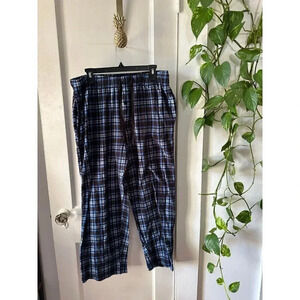 Fruit of the Loom Men’s size large blue plaid pajama pants